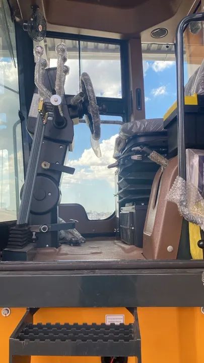 MOTONIVELADORA  PATROL HG170 HYUNDAI  - Foto 4