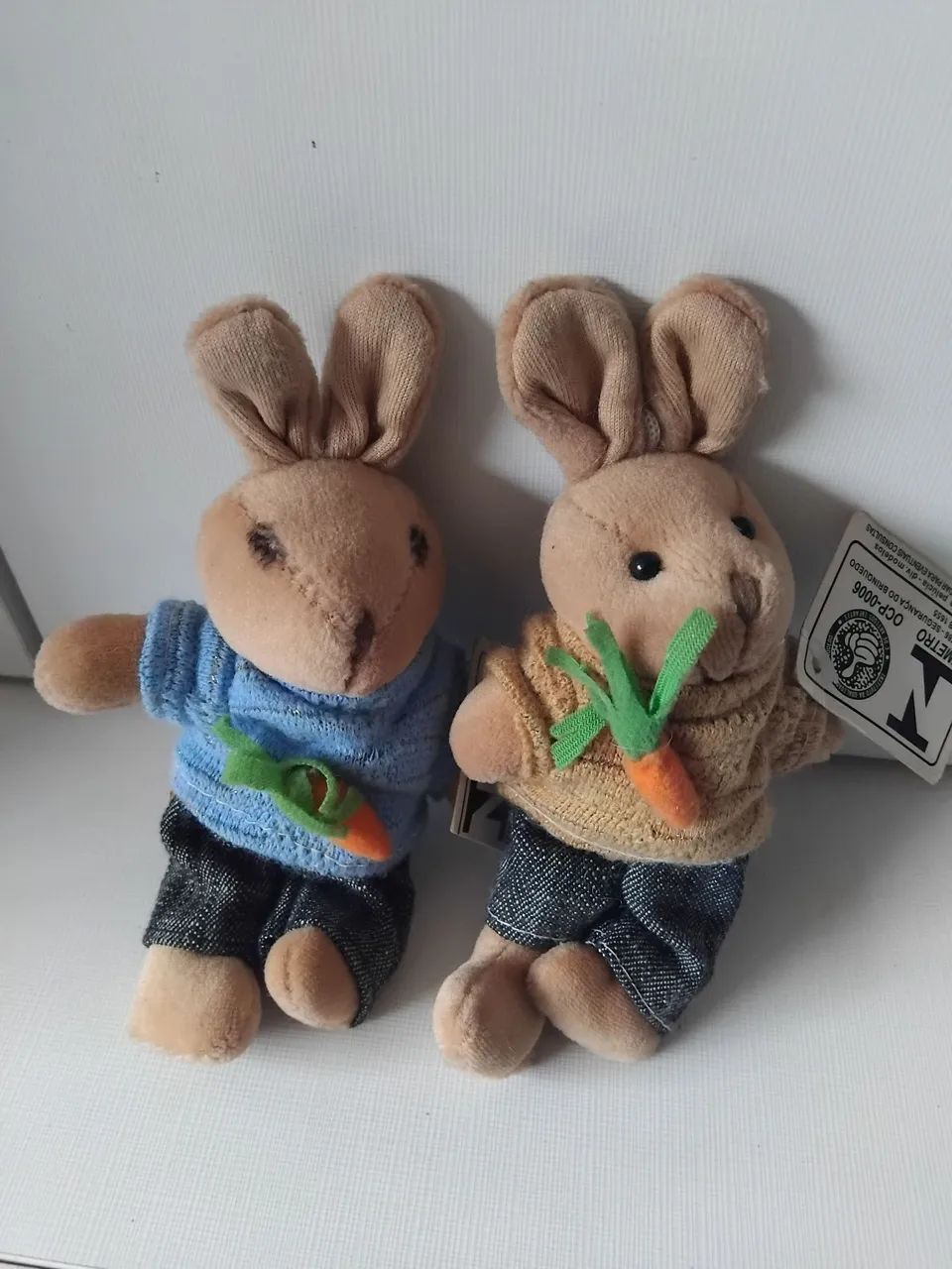 Par de coelhinhos de pelúcia - Foto 2