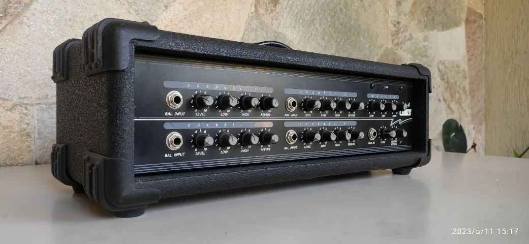 Cabeçote amplificador CRATE americano.