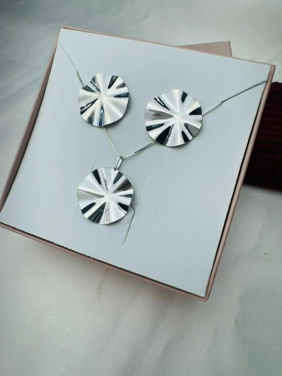 Impacto e Leveza: Conjunto Eletroformação em Prata 925