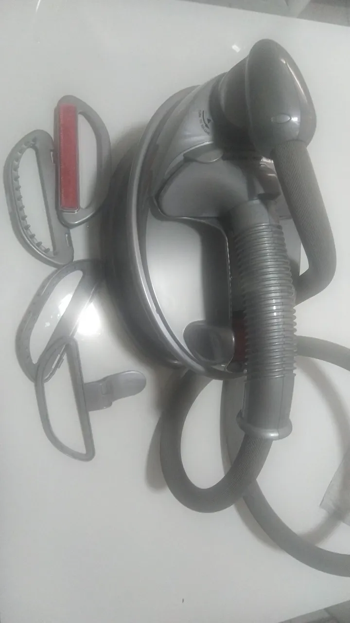 Passadeira a Vapor e higienizador CONAIR