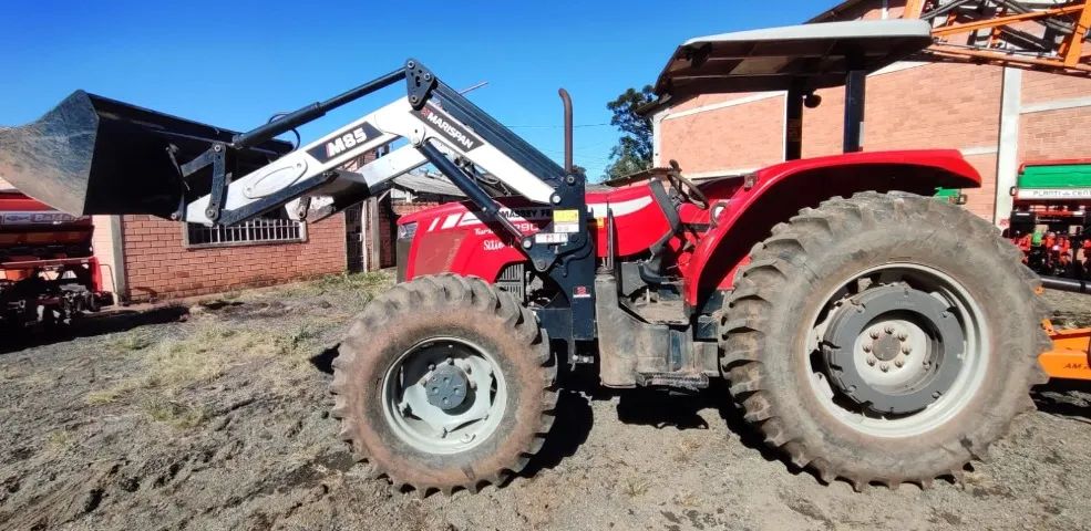 Trator Massey Ferguson - MF 4290. Fabricação 2017 - Foto 2