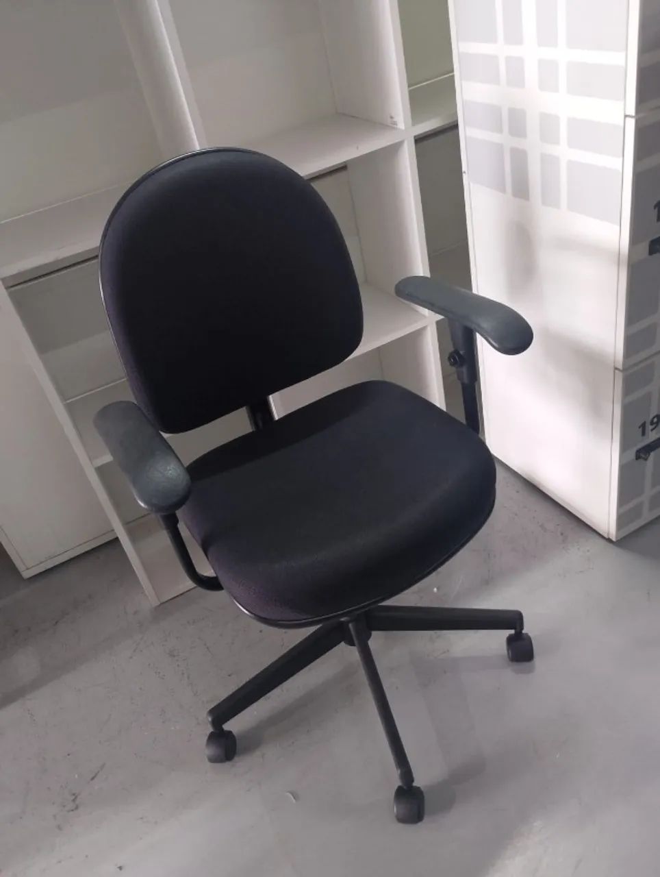 Cadeiras de Escritório Giroflex Polytrop - Foto 5