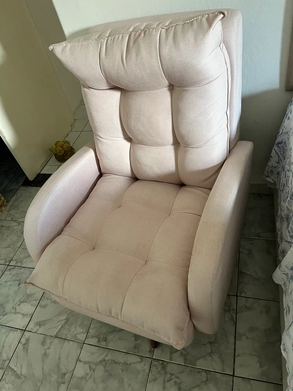 Poltrona Amamentação Clarice Rosé com Puff - Foto 2