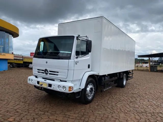 MB 1718 4x2