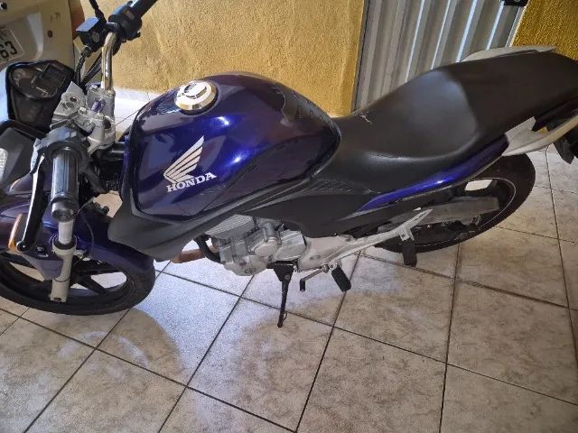 Honda CB 300 azul única dona - Foto 5