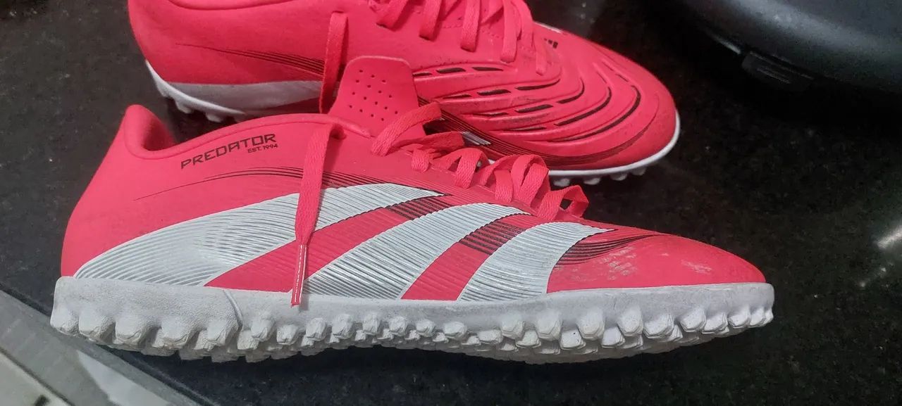 Chuteiras Adidas Predator - Tamanho 40 - Foto 2