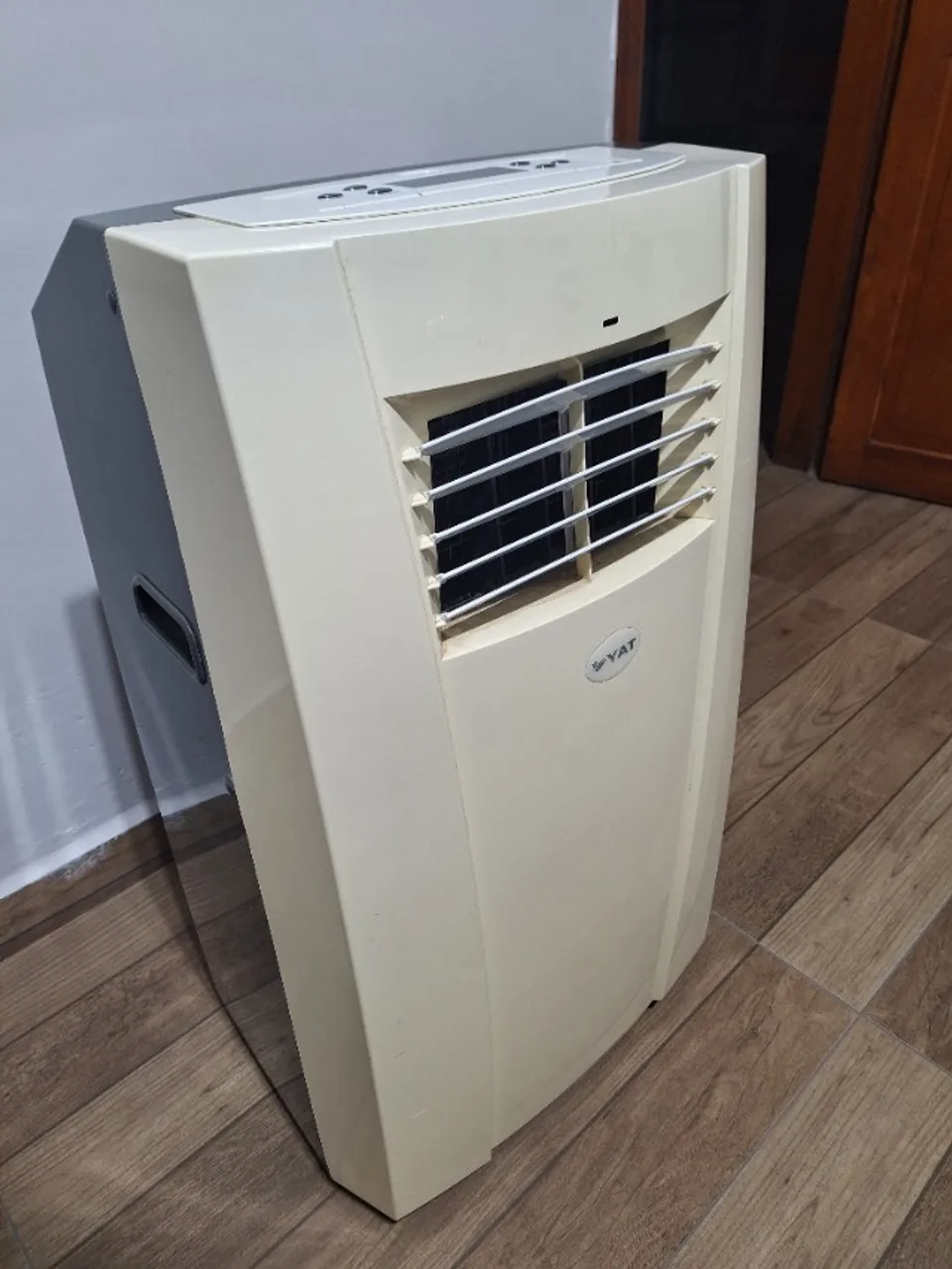 Ar Condicionado Portátil Yat 9000BTU