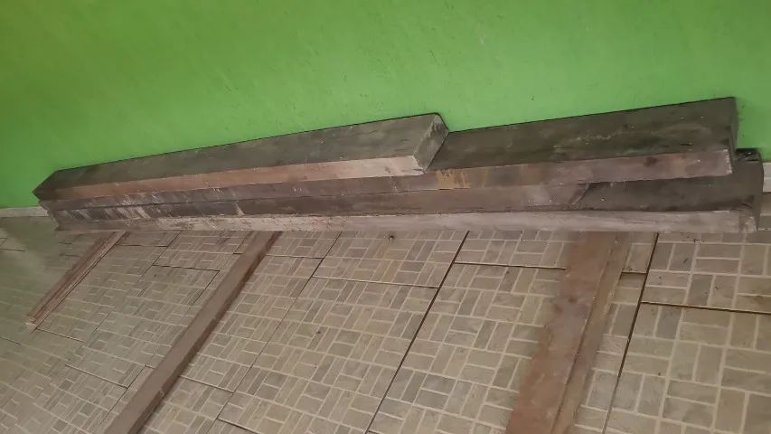 Madeira para Barracão em Ipê (Vigotas) 