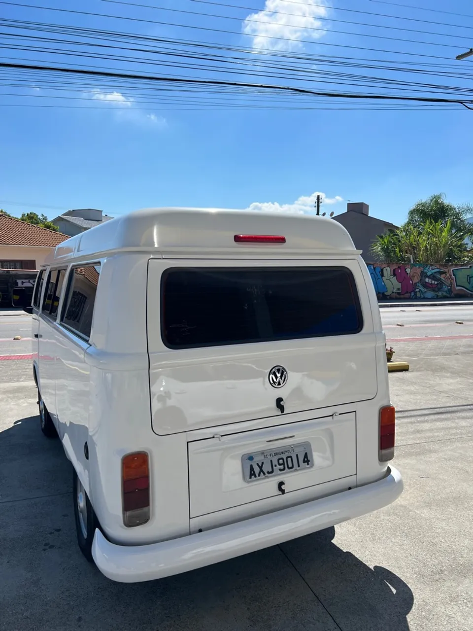 Kombi 2014 impecável.