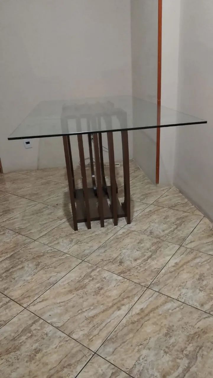 Vendo mesa de 6 lugares sem cadeiras  - Foto 2
