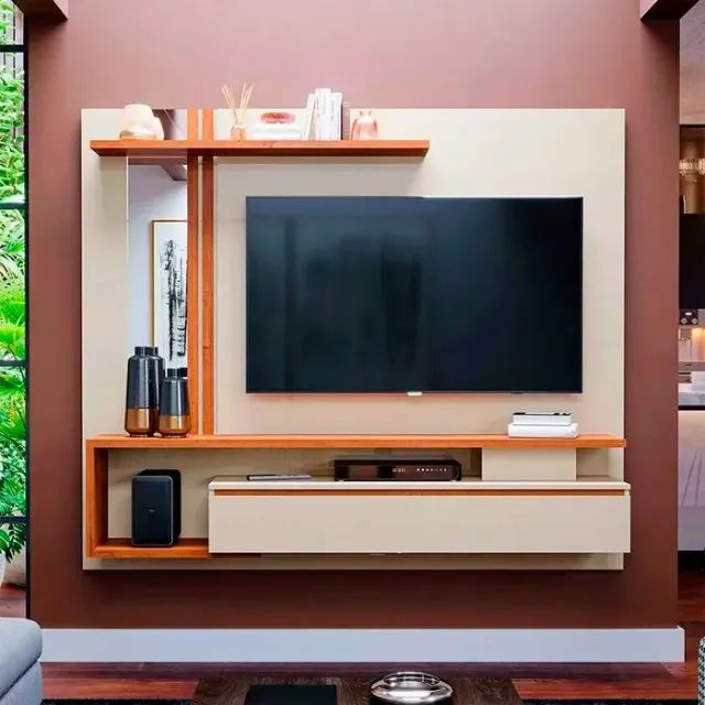 "Painel Elegante com Espelho e Ripado Decorativo - Ideal para TVs de até 60?"