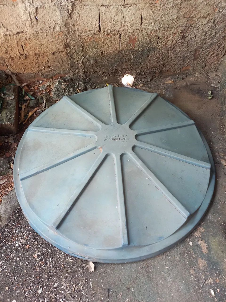Tampa de Caixa d'água Azul usada - Foto 2