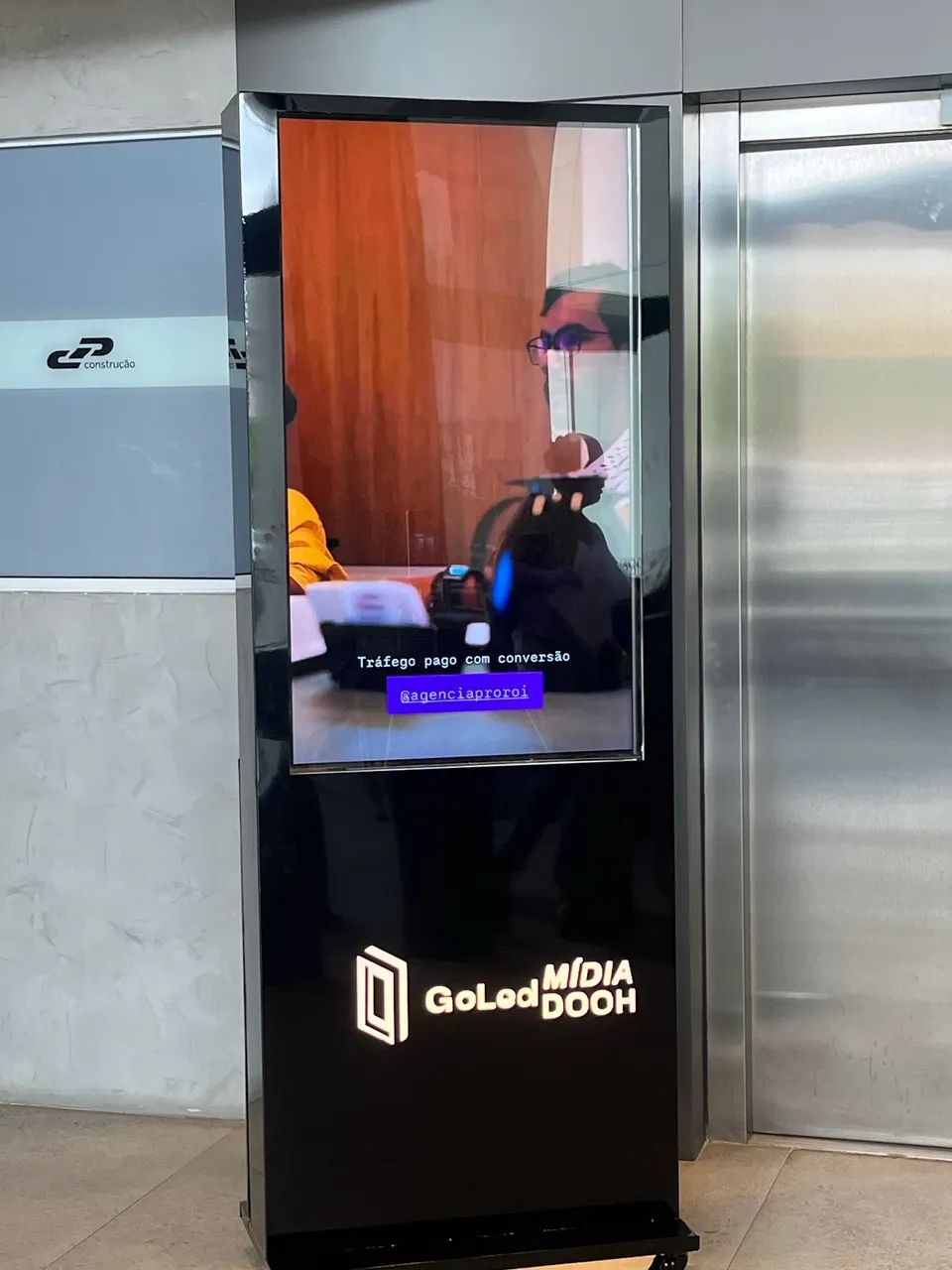 LED Totem for Advertising64318192100355122