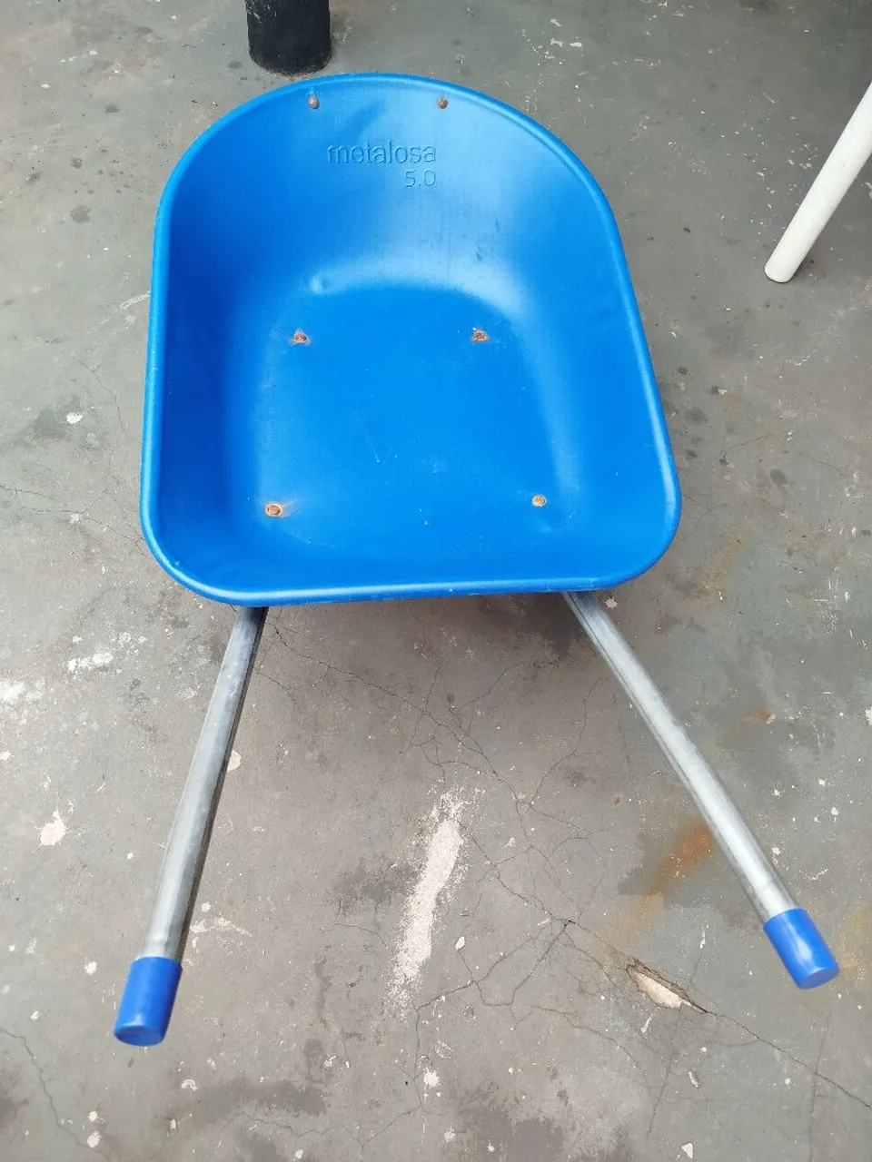 Carrinho de mão azul metalosa 5.0