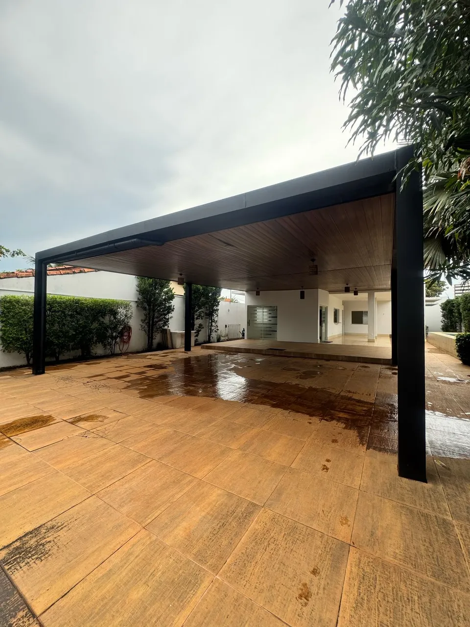 Casa Térrea de uso Comercial ou Residencial - 204 Sul