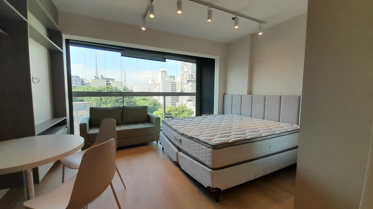 Studio mobiliado ao lado da estação Oscar Freira Linha 4 amarela