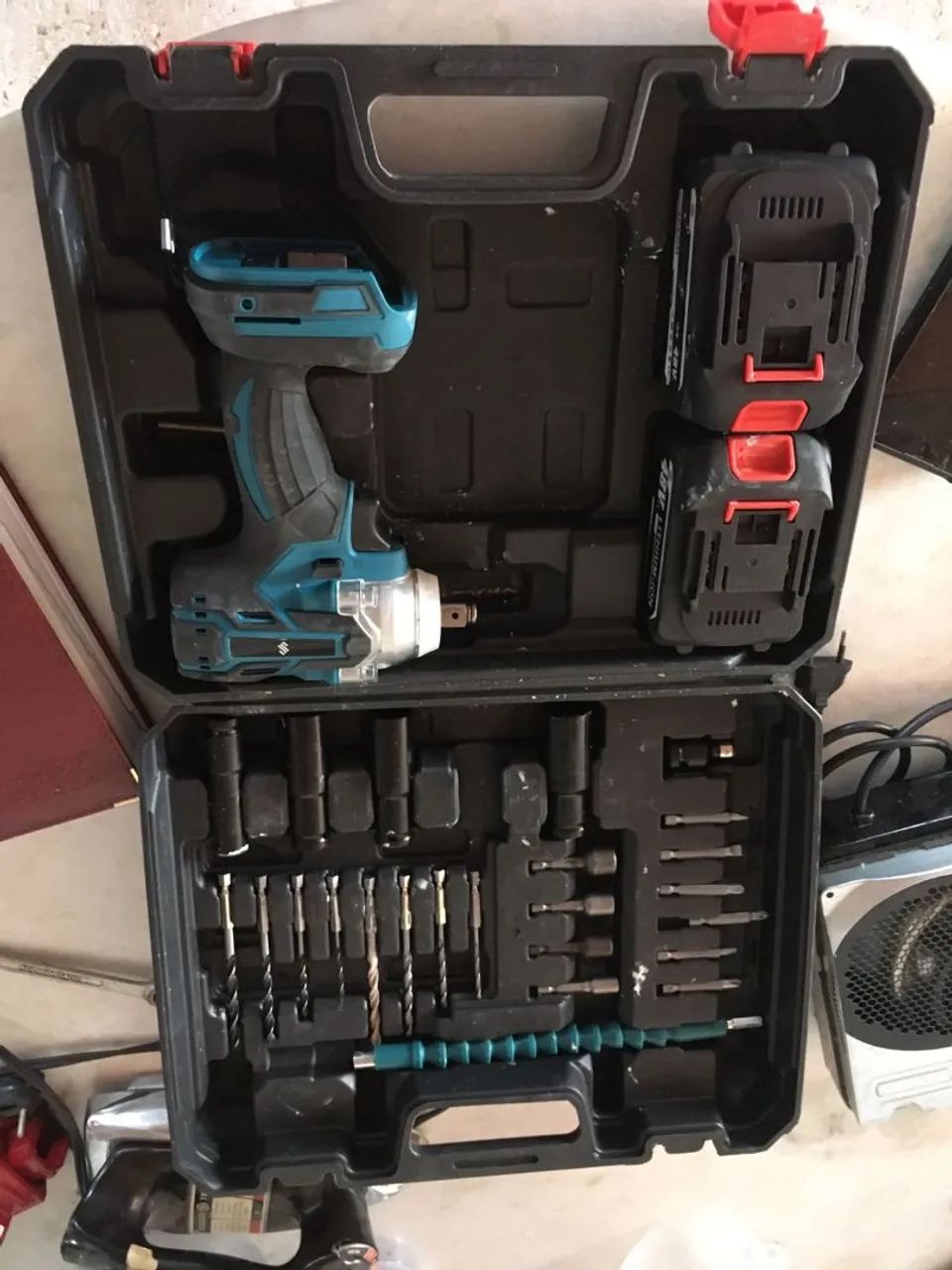 Furadeira/Parafusadeira com Maleta de Ferramentas64842099201154120