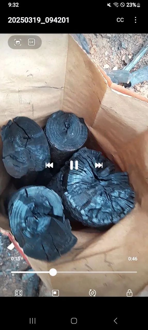 Carvão para churrasco rei da brasa  12 reais a unidade 4 kg chama la 41. *