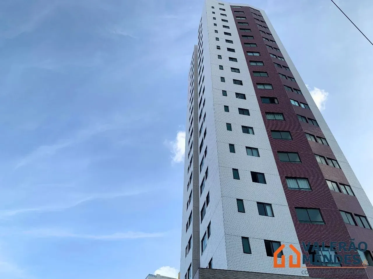 Edf. Casttelo de Edimburgo | 02 quartos no melhor da Madalena - Andar Alto