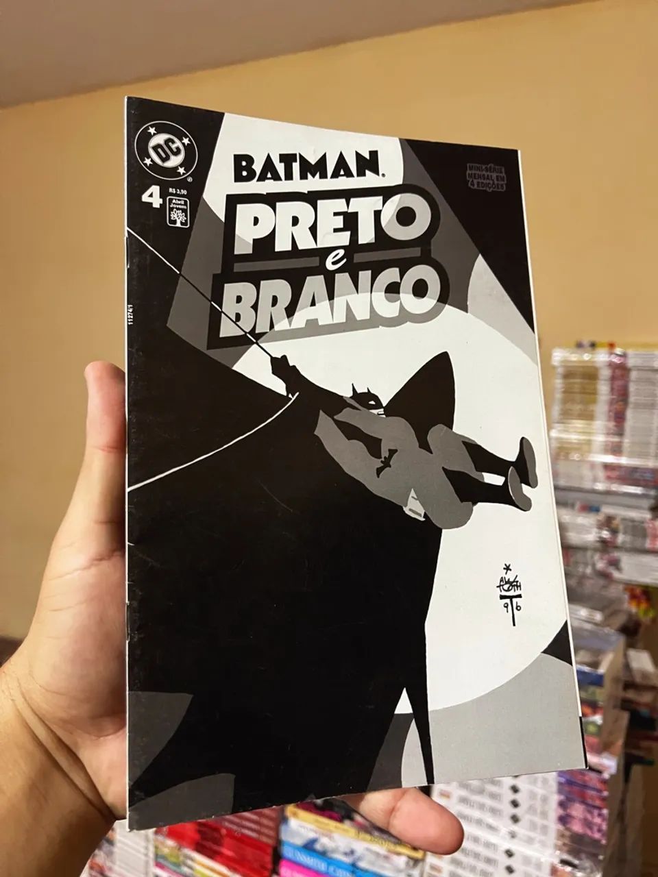 Batman Preto e Branco 4 edições completa editora abril ano 1998