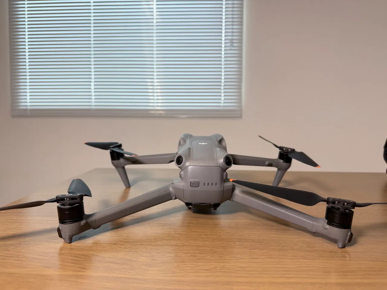 Drone DJI Air3 - Foto 4