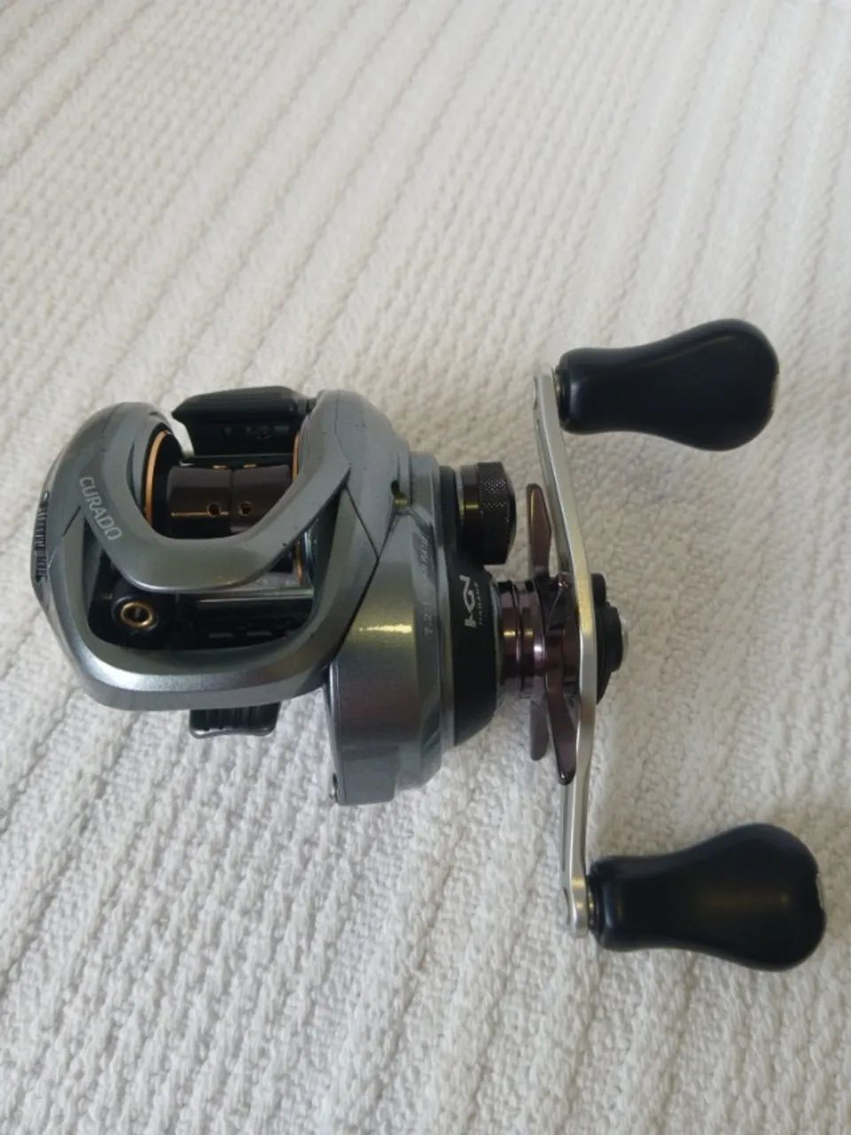 Carretilha Shimano Curado 71 Xg Esquerda 7.2:1