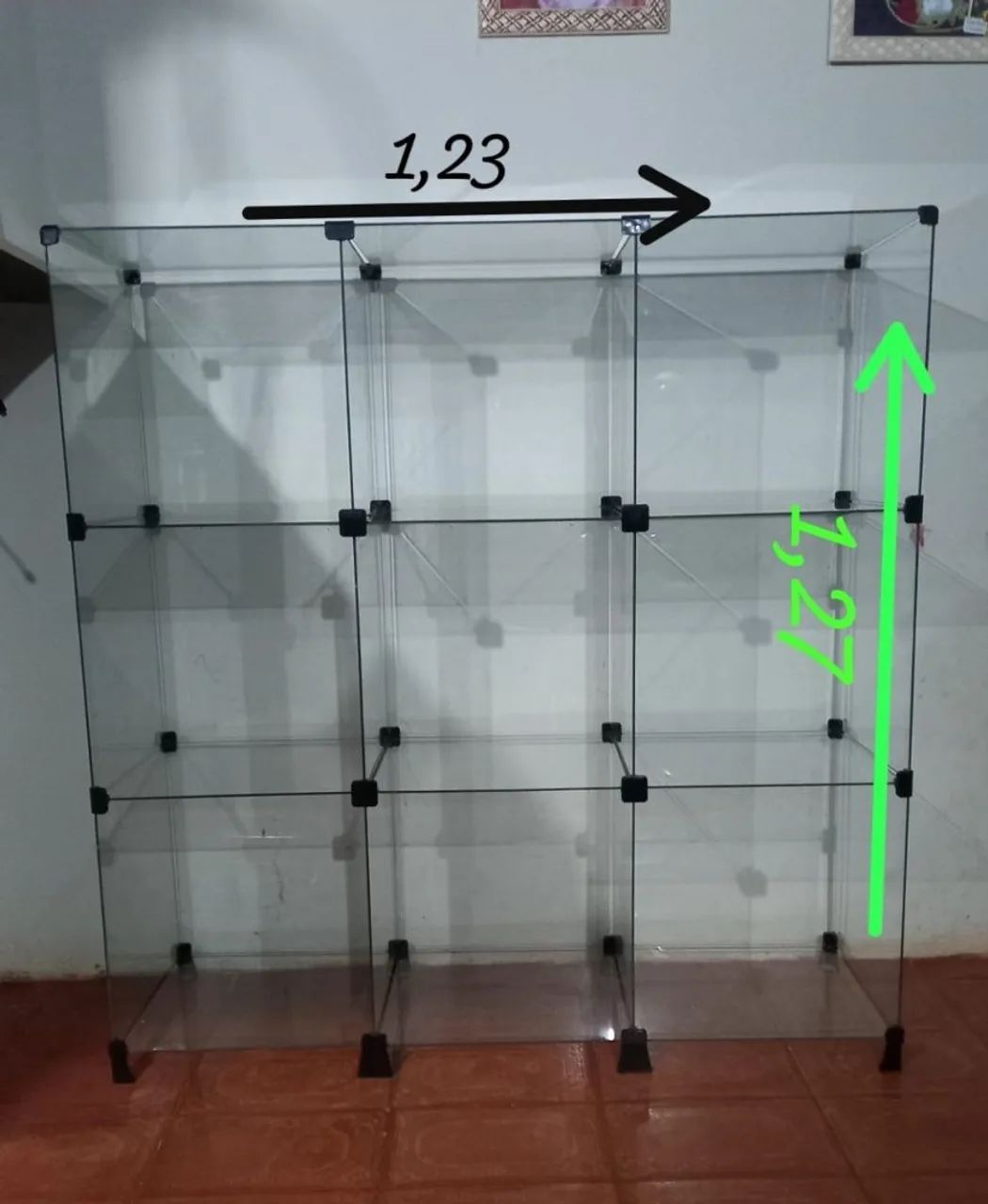 Expositor de Vidro com Prateleiras. Vitrine