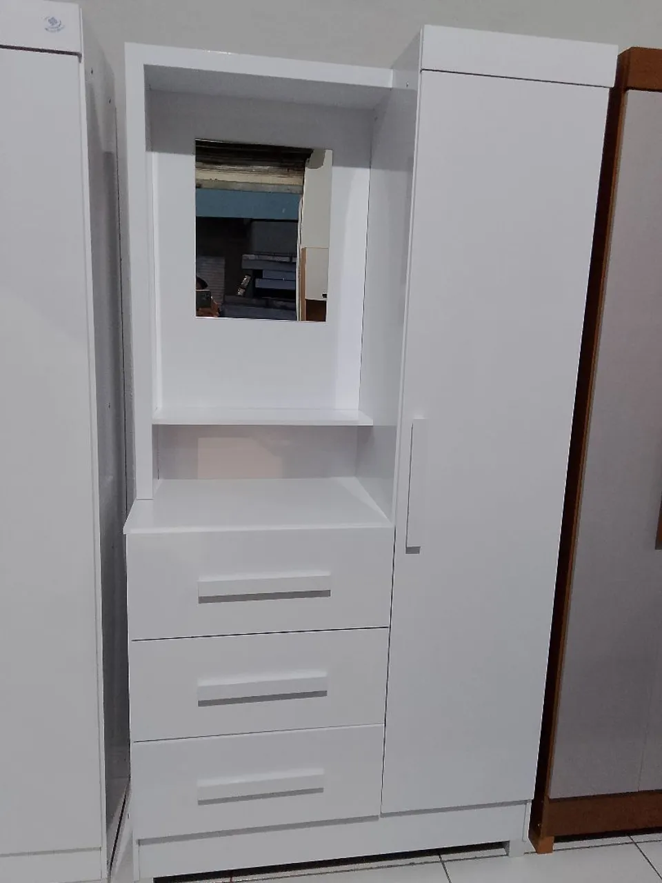 Armário com Espelho e 3 Gavetas - Branco