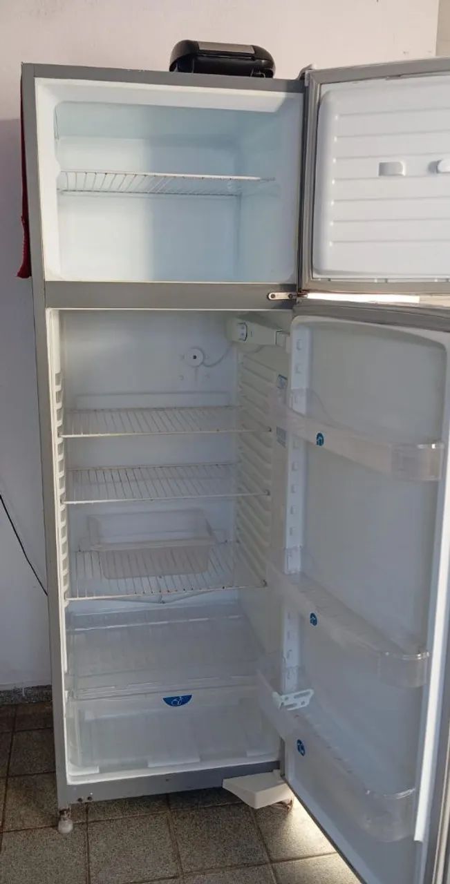 Vendo geladeira dako - Foto 3
