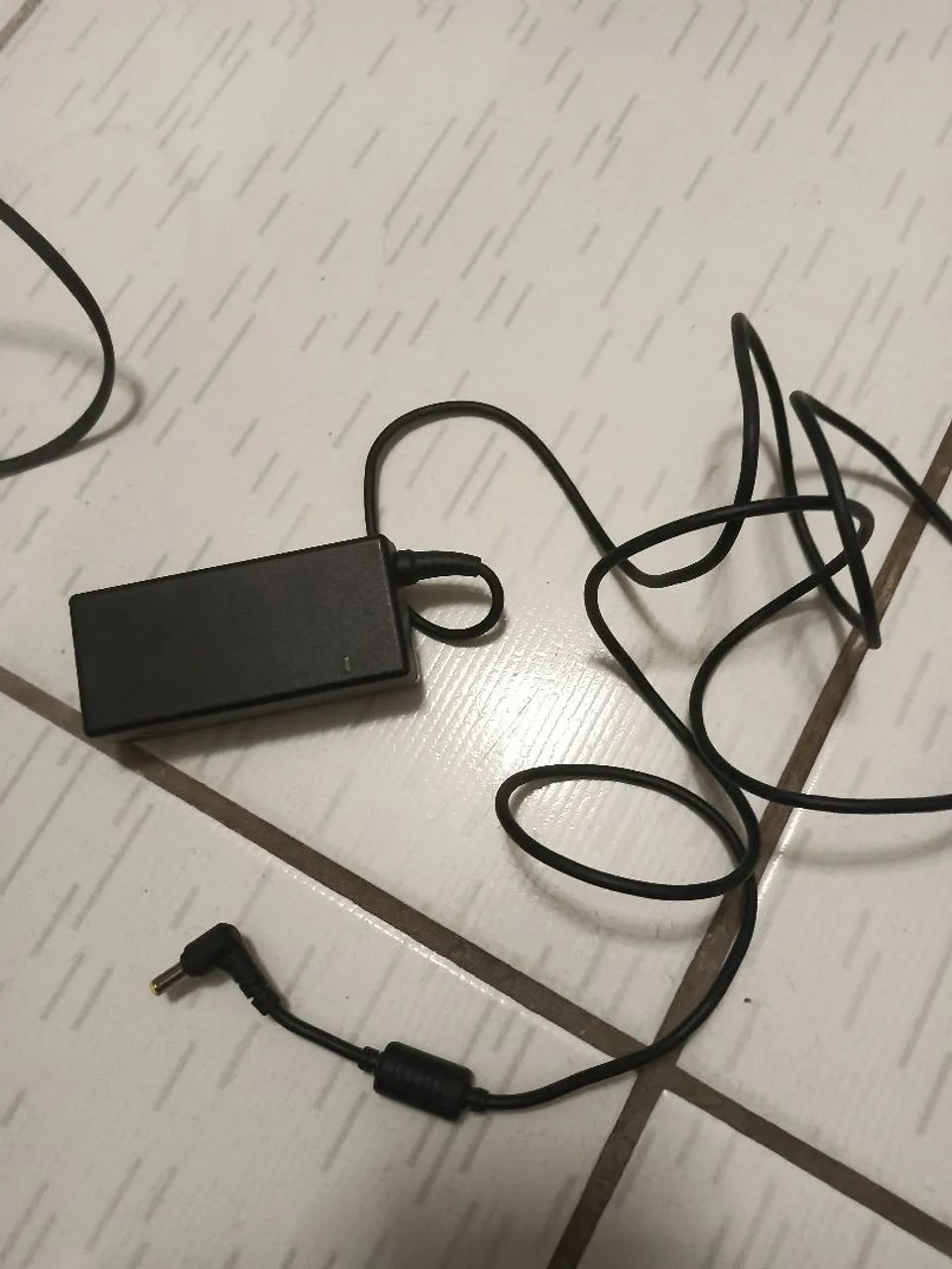 Carregador para Notebook - 19V 3.42A - Foto 4