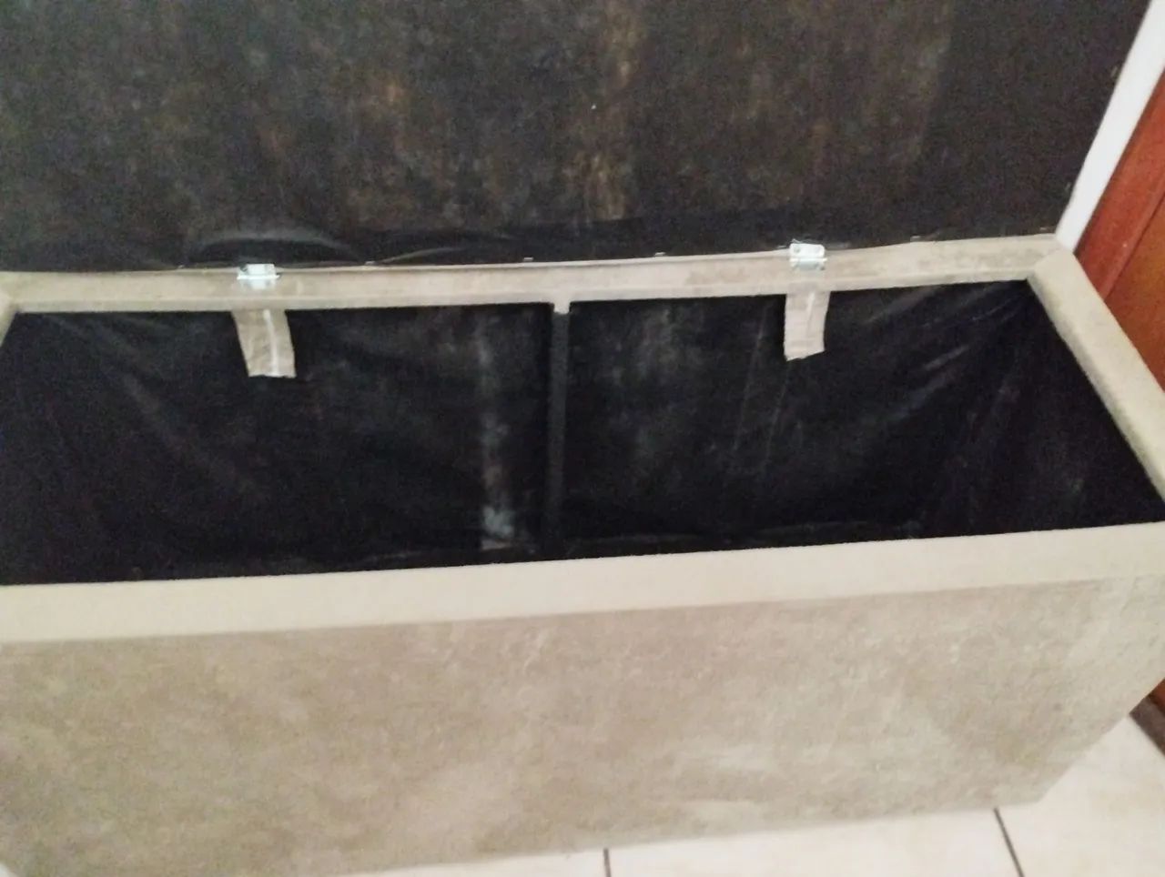 Storage trunk for utilities64842836907266122