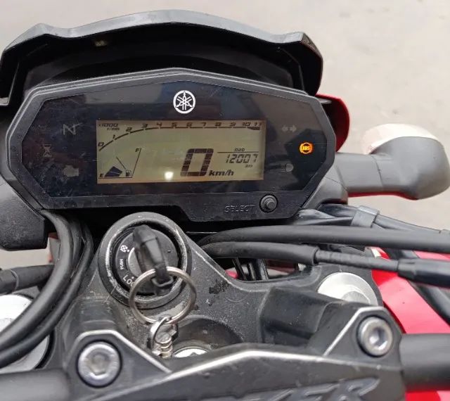 Fz25 2023 super conservada. - Foto 3