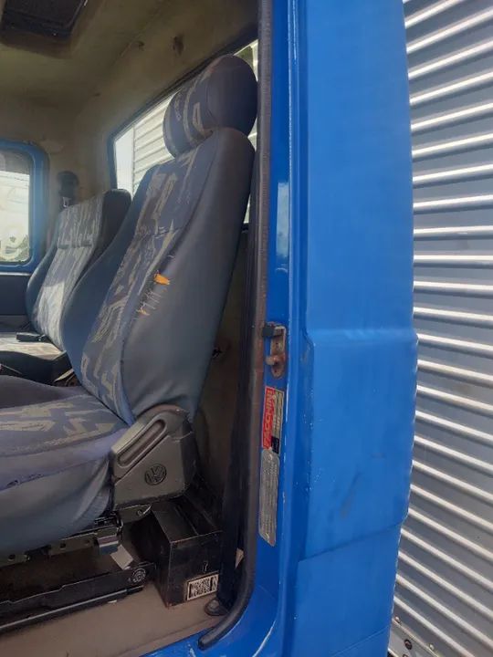 Vw 8120/08 baú com 6.5x2.4 m - Foto 4