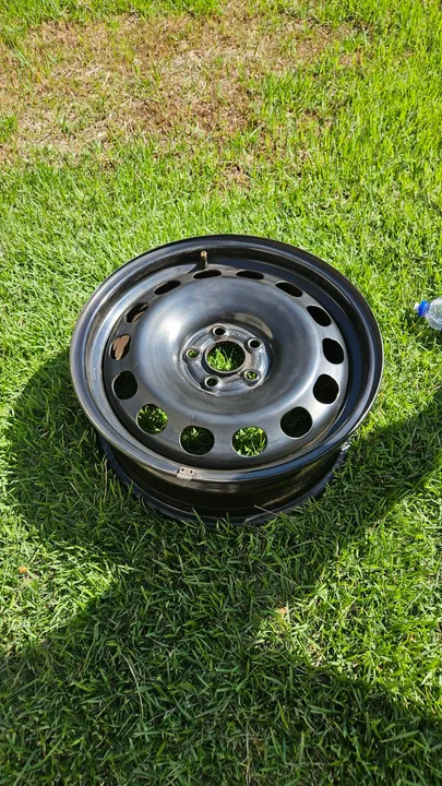 Roda de ferro 16 e calotas VW Tcross