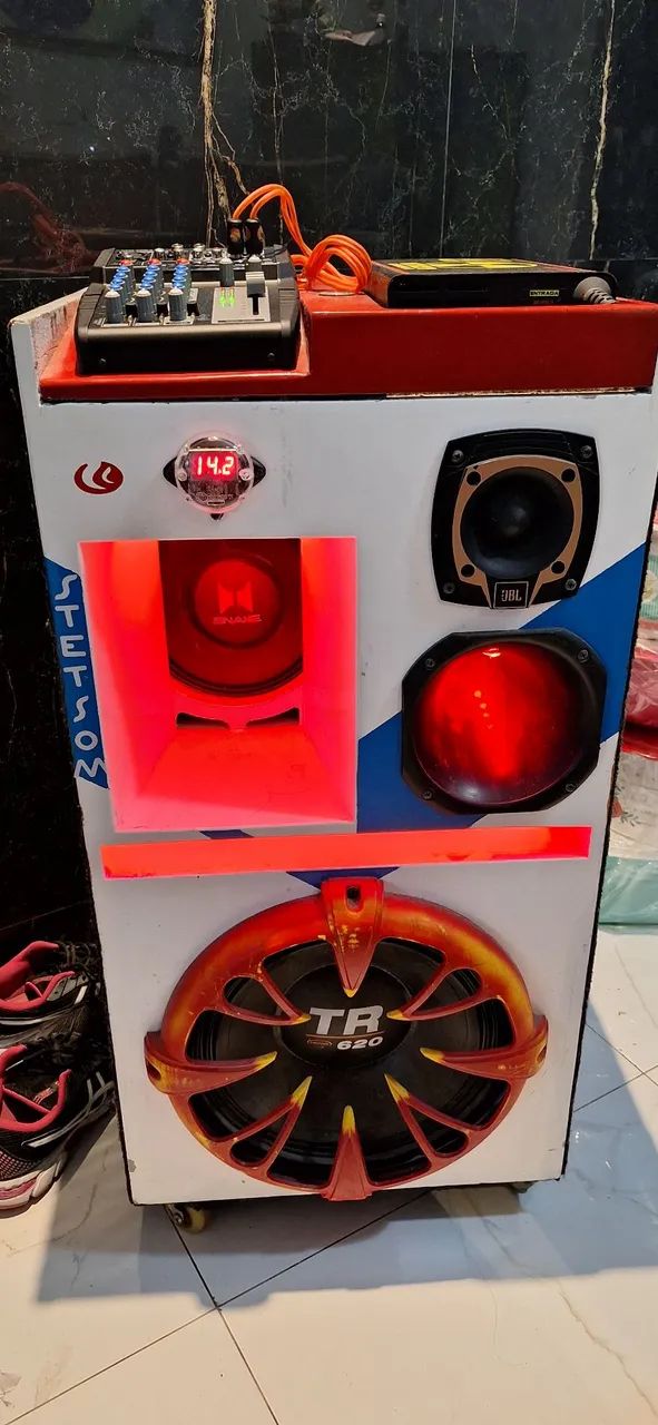 Caixa de Som para carro e casa BOB completa 