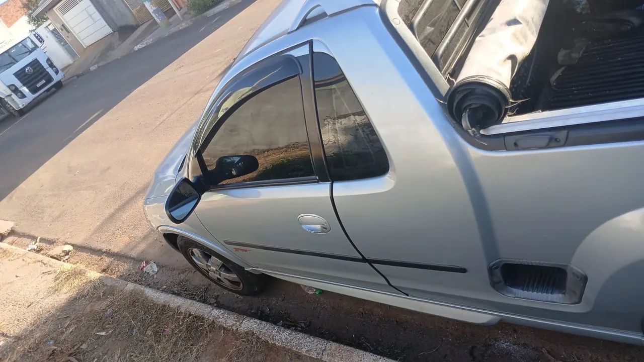 Chevrolet Montana MONTANA  Sport 1.8 MPFI FlexPower 8V 2005
