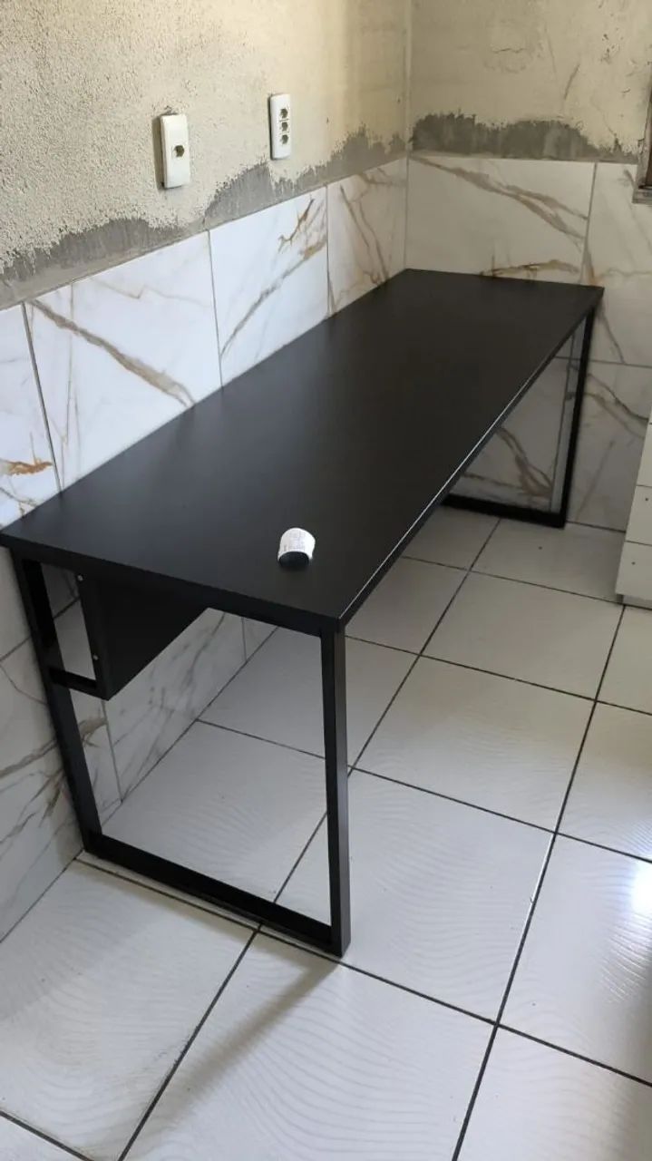 Mesa para escritório ou Quarto 