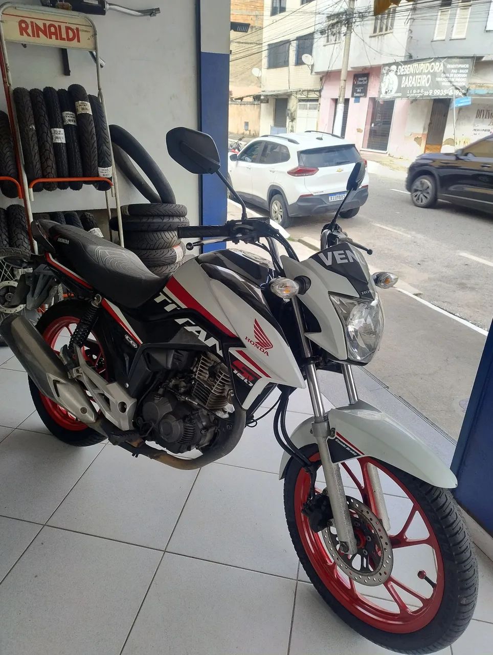 Titan 160