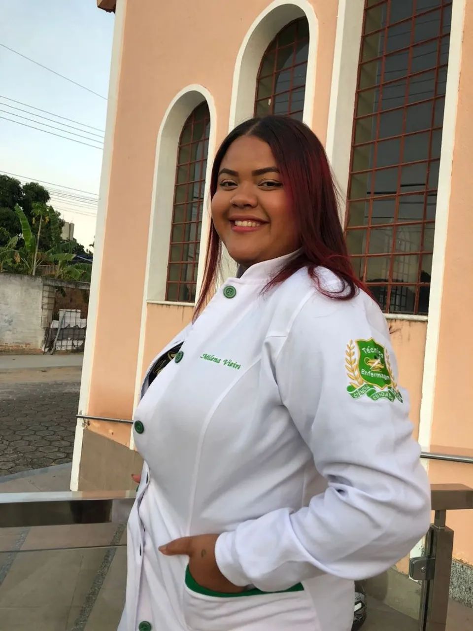 Meu nome é Milena sou formada em técnico de enfermagem 