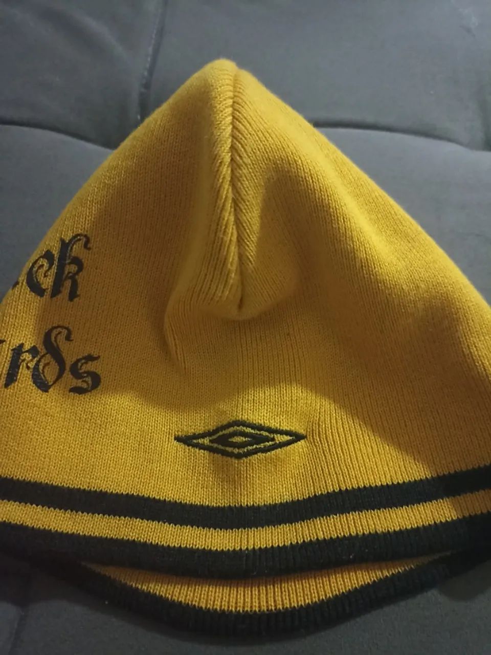 Touca Umbro BLACK LEOPARDS - Foto 3