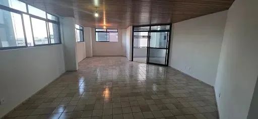 Apartamento de 219m2 com 3 Suítes + DCE, em Tambaú