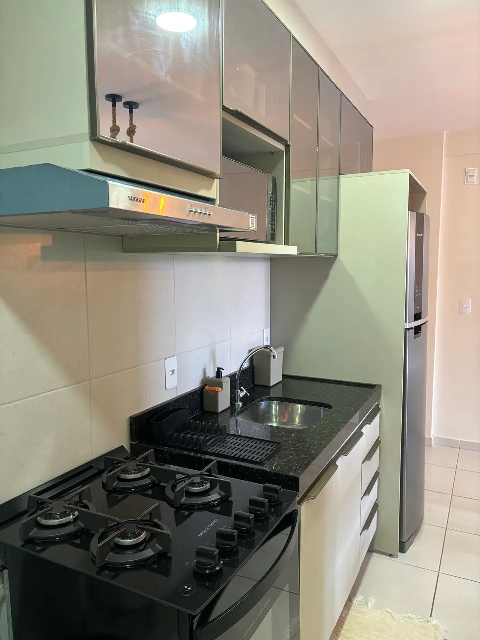 Alugo Edf Corais do Mar Quarto e Sala Mobiliado com Varanda, Jatiúca, Maceió  - Foto 5