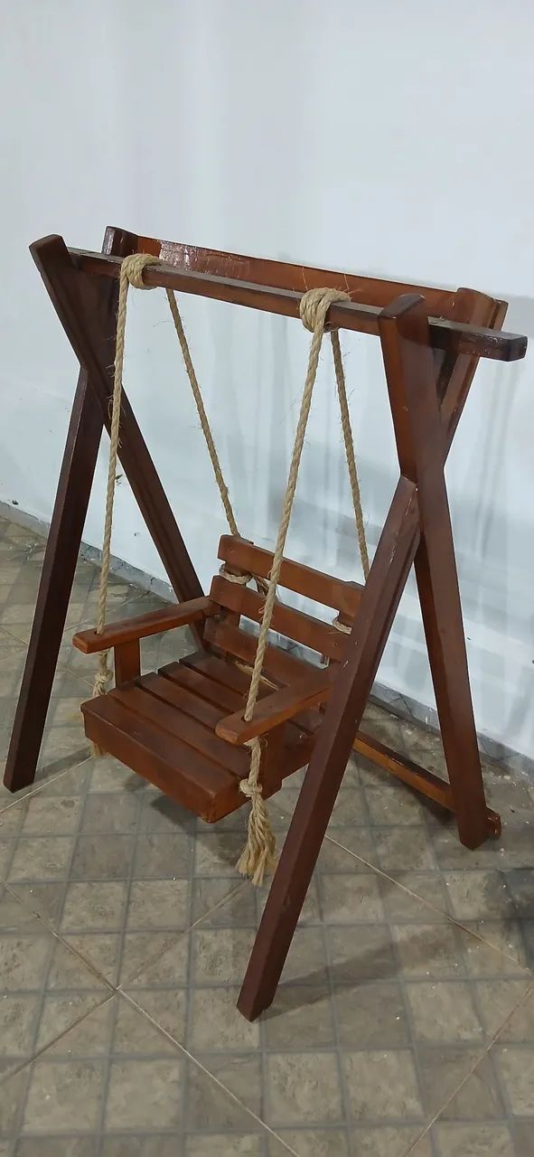 Balanço infantil de madeira - Foto 3