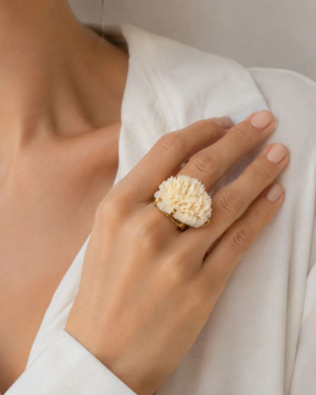 Anel statement flor em biscuit Zara novo  - Foto 5