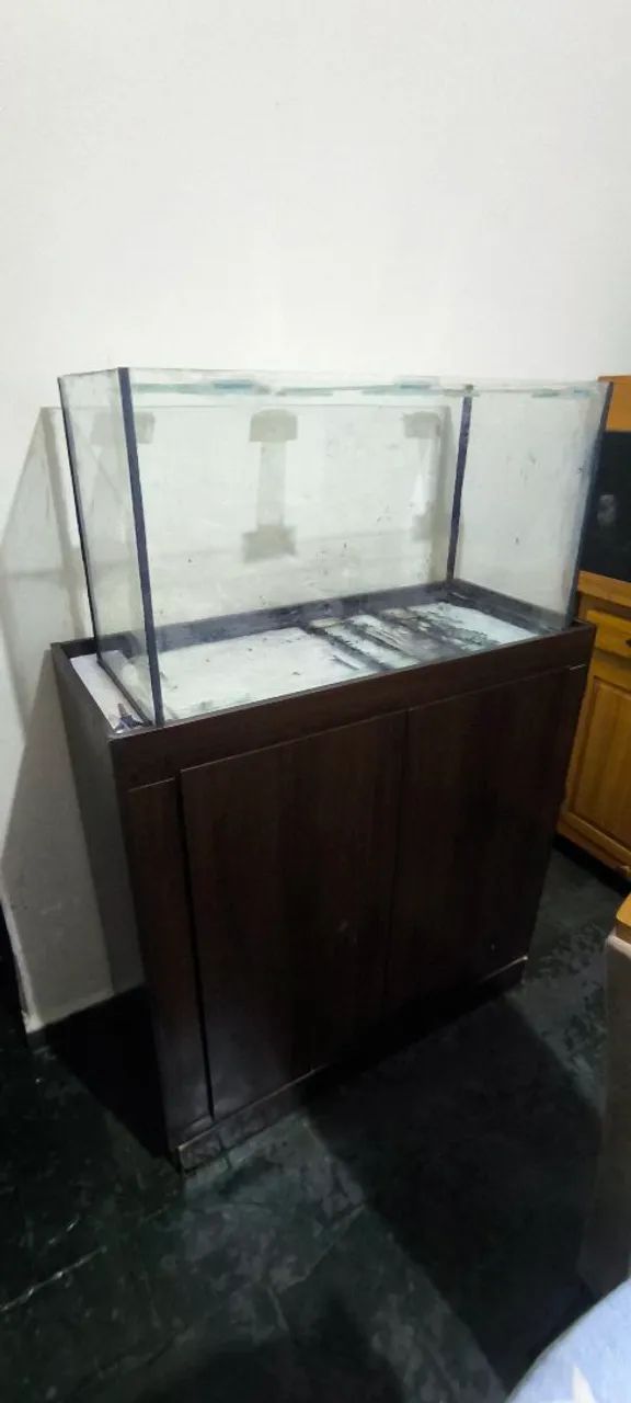 aquário 180litros e armário 