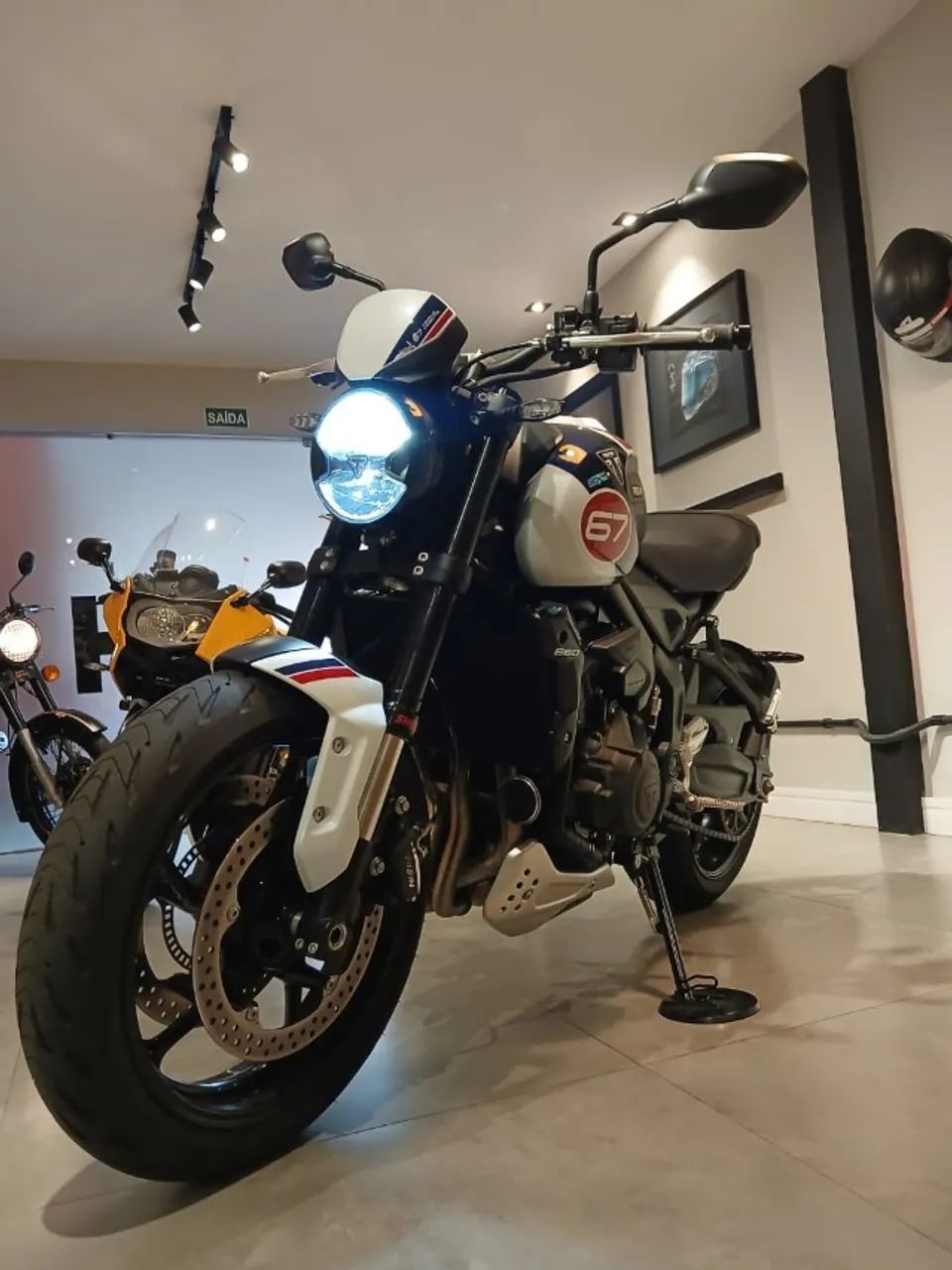 Triumph Trident 660 - Foto 5