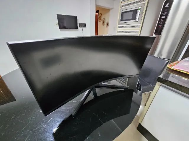Monitor Gamer Curvo Samsung Odyssey G5 32", QHD, 165Hz, 1ms, FreeSync, HDR10 - Foto 3