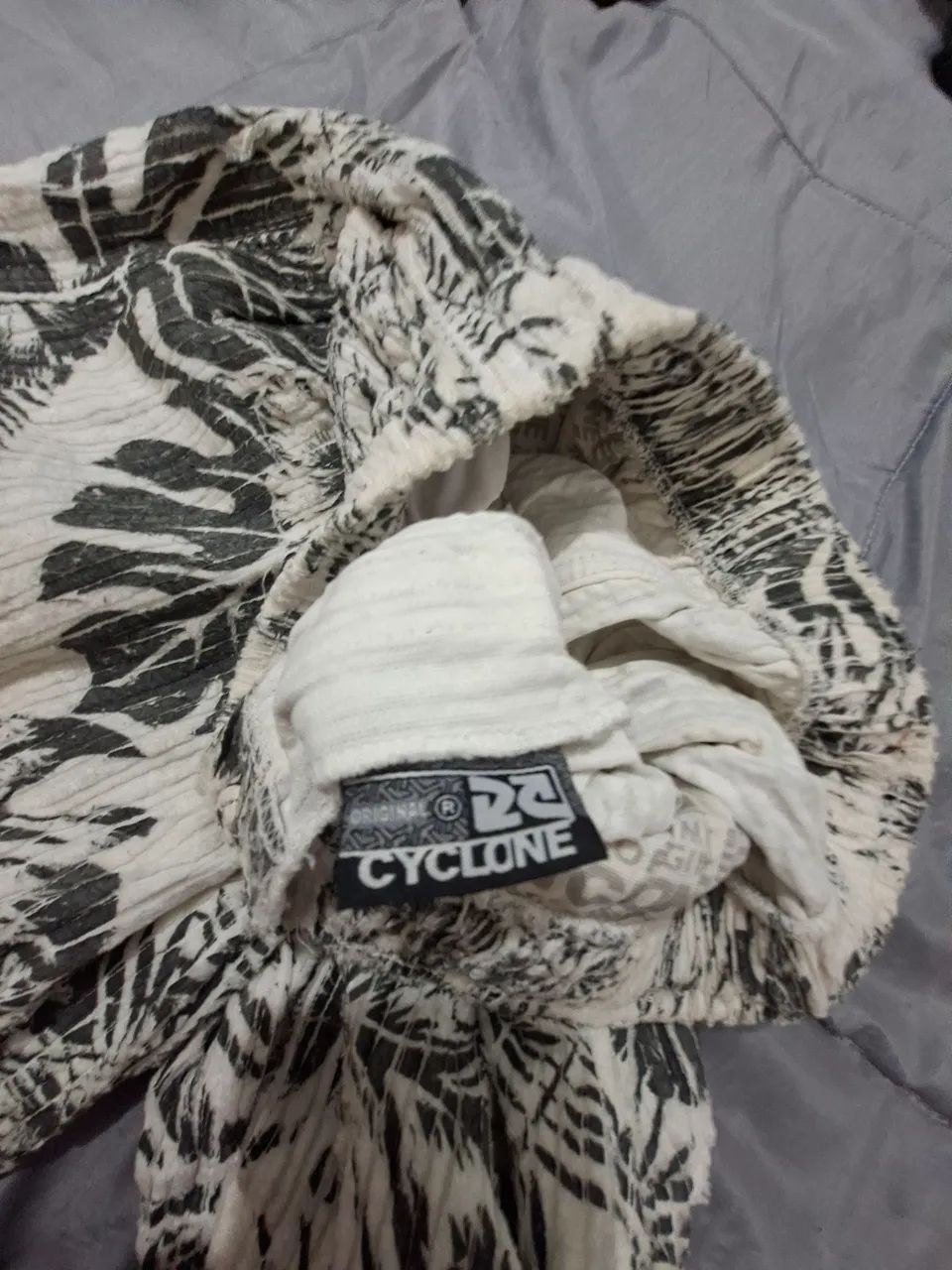 VENDO BERMUDA CYCLONE  VELUDO - Foto 4