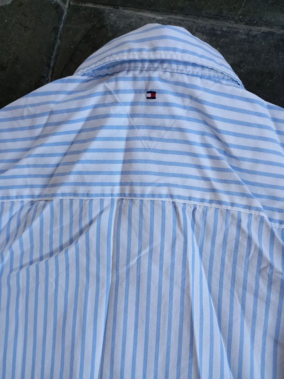 Tommy Hilfiger Social Manga Longa Infantil Listrada Azul  e Branca Tamanho 10 anos - Foto 6